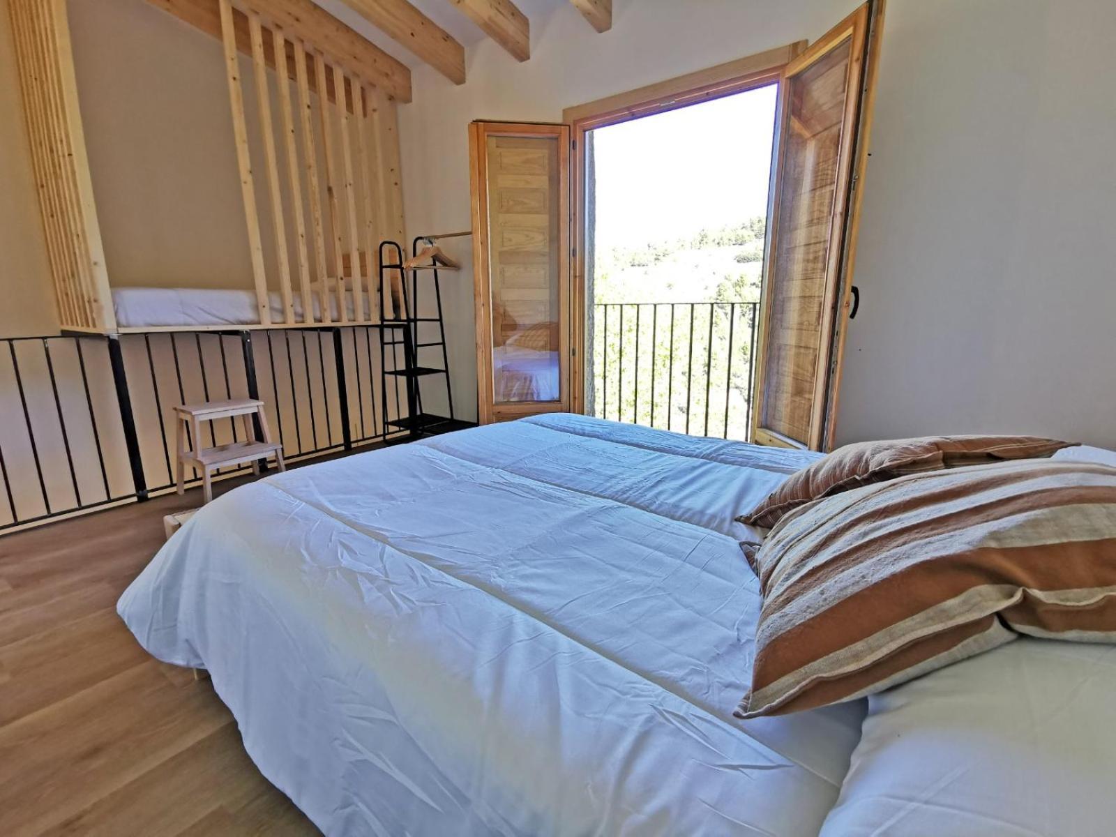 Cara Norte , Casa Rural-Castillo De Villamalefa 외부 사진